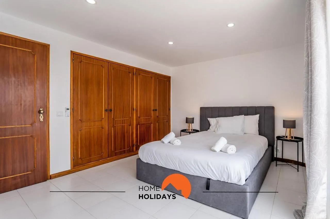 #169 T3 Medronheira By Home Holidays Albufeira 0*,